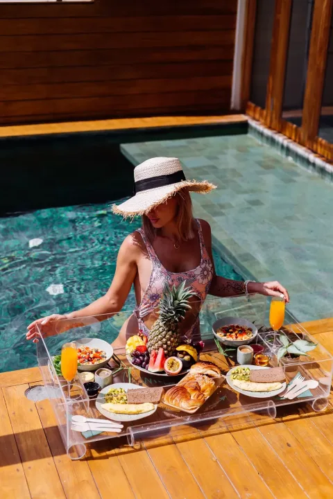 Balanced Diet in Summer – Κατερίνα Καρίνου: Μπορούμε το καλοκαίρι να ισορροπήσουμε την διατροφή μας;